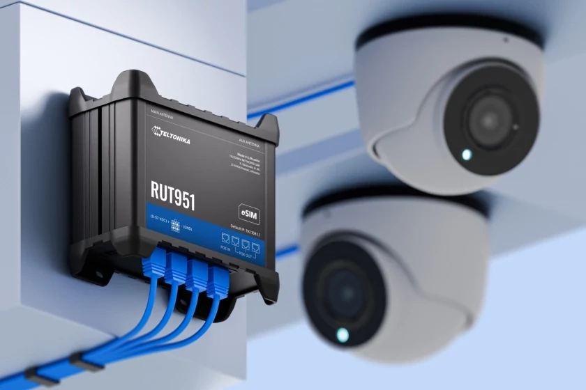 RUT951 PoE+ mobilnet router