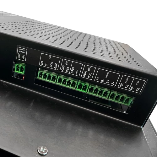 Industrial Shields TouchBerry Pi Ipari PC 18.5" Érintőkijelzővel 8 GB ram IP65